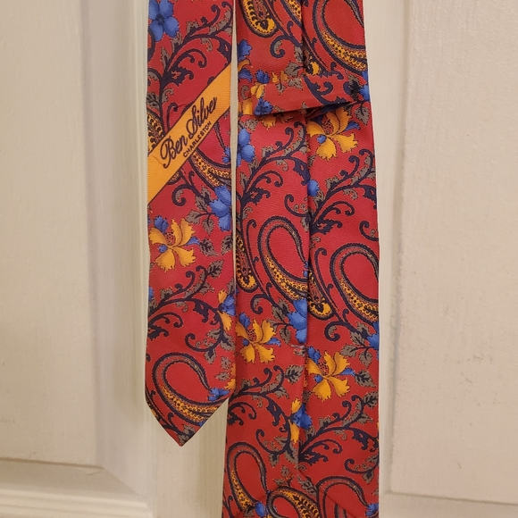 tie - Picture 2 of 2